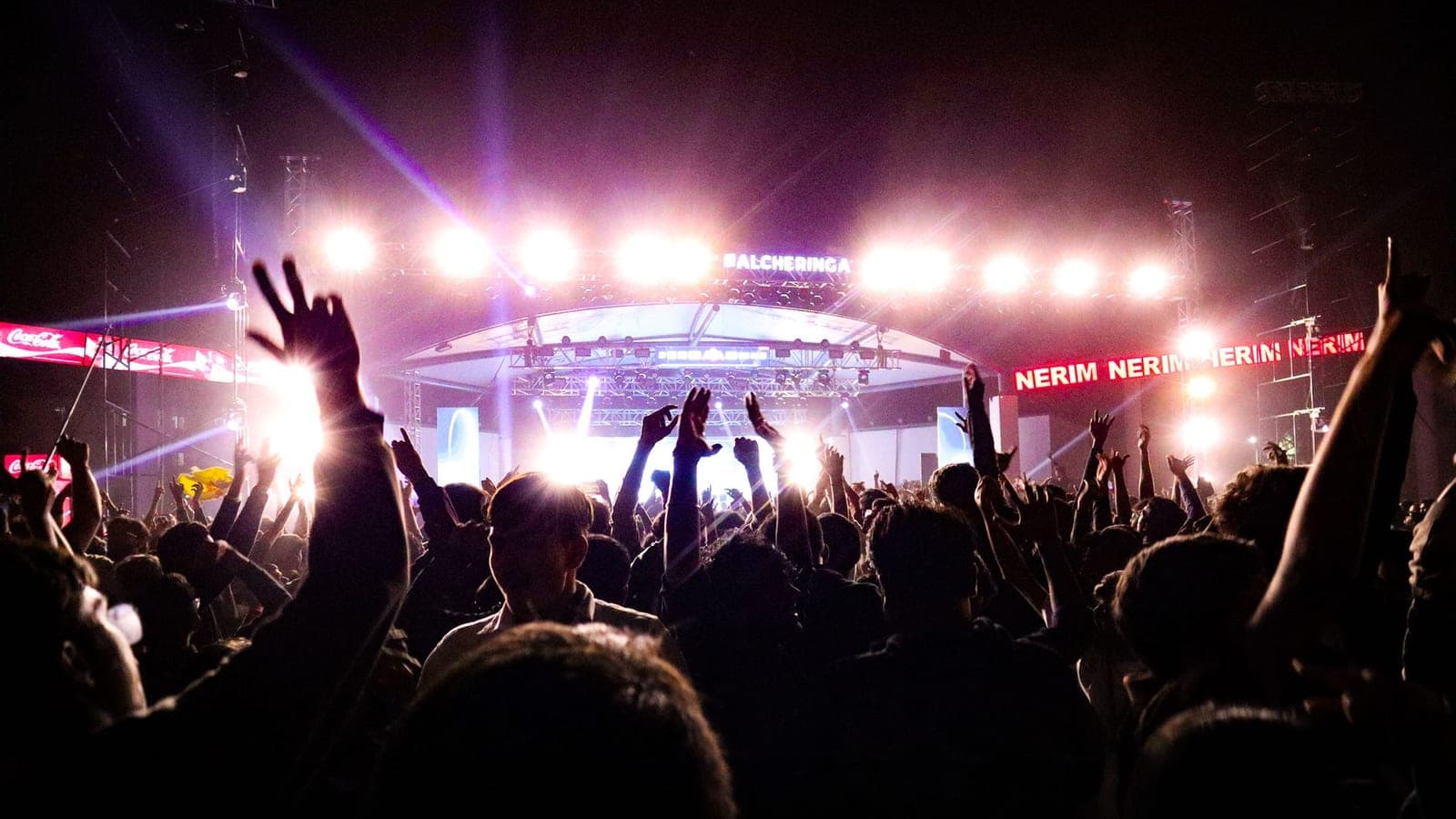 Wer zählt das Festivalpublikum? Sechs Zahlen aus dem August, und keine erklärt, wie gezählt wurde
